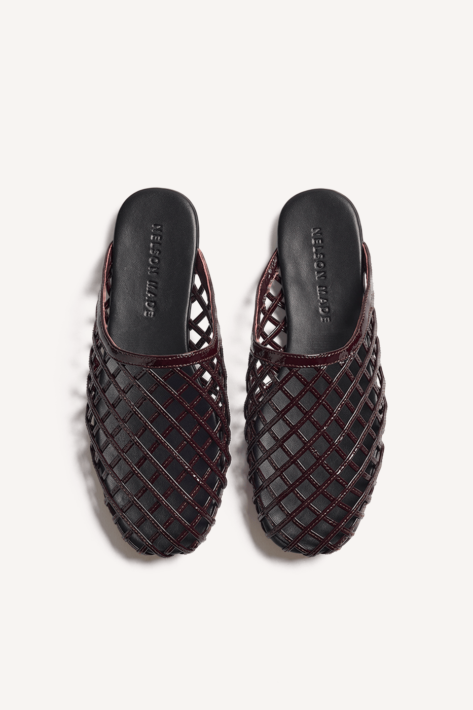 Alba Flat Bordeaux Crinkle