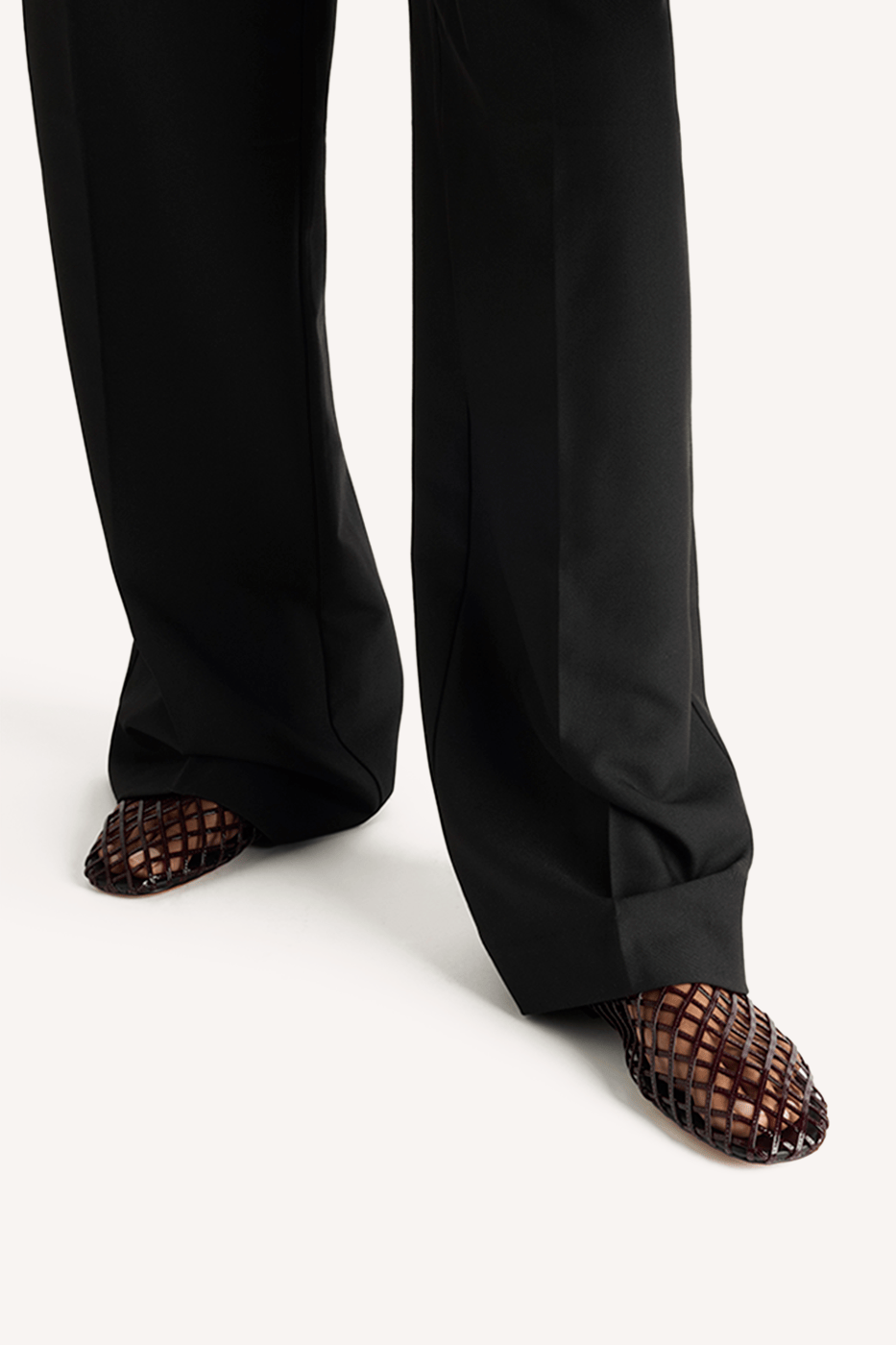 Alba Flat Bordeaux Crinkle