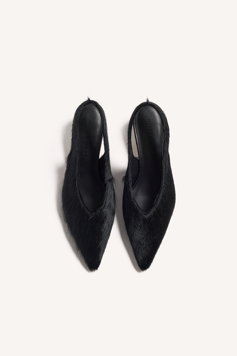 Mila Mini Black Pony