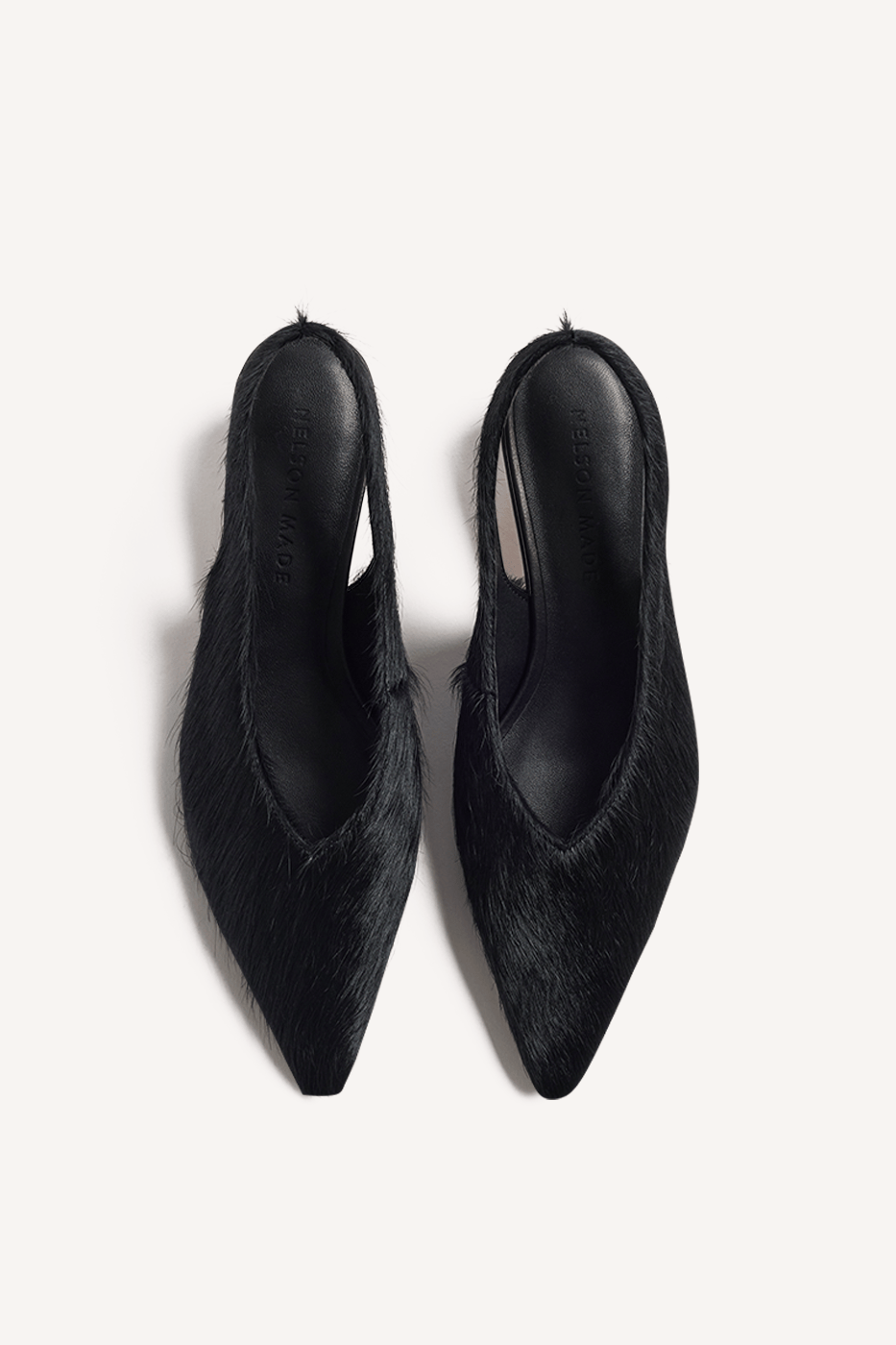 Mila Mini Black Pony