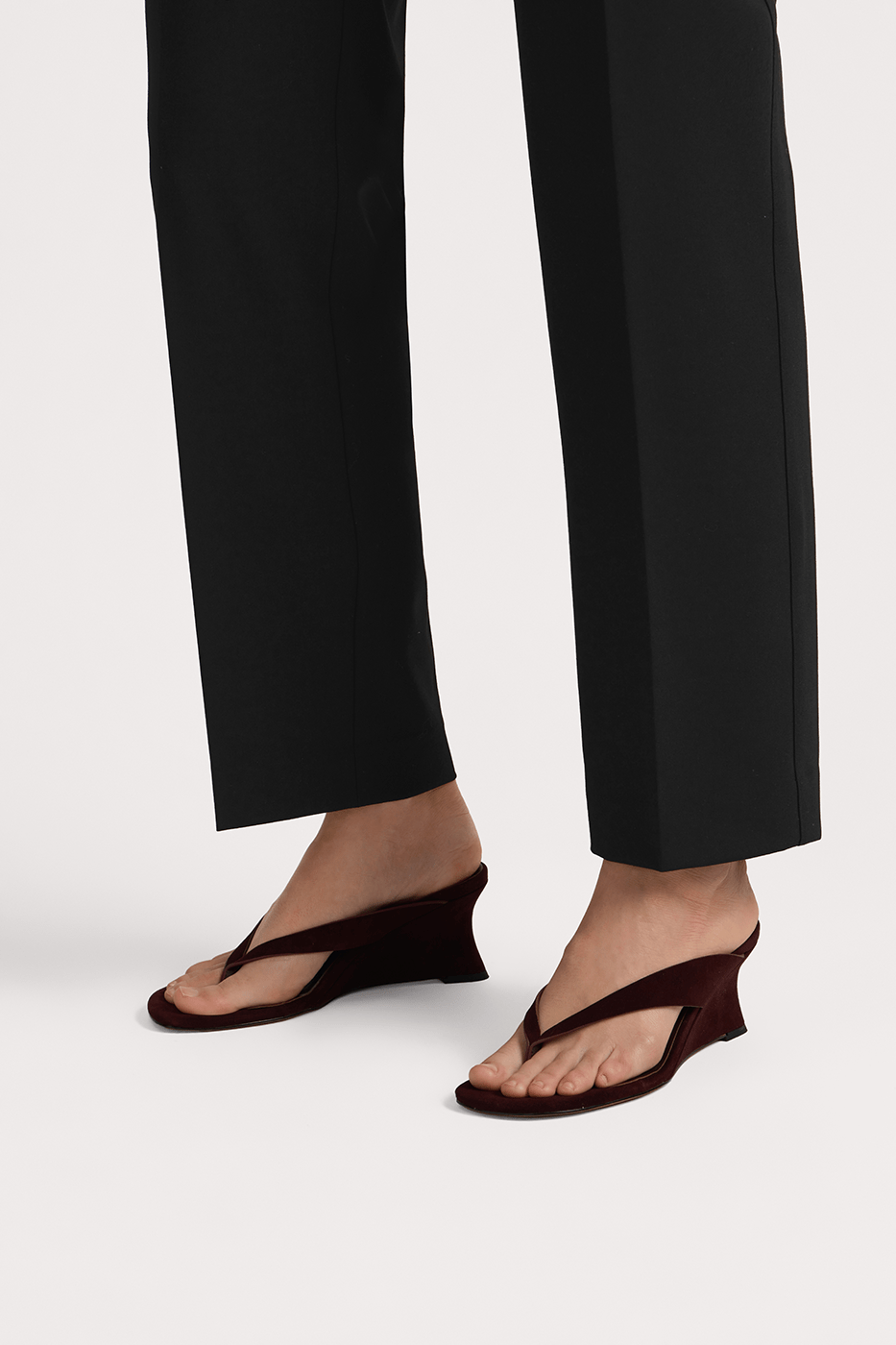 Neive Wedge Black
