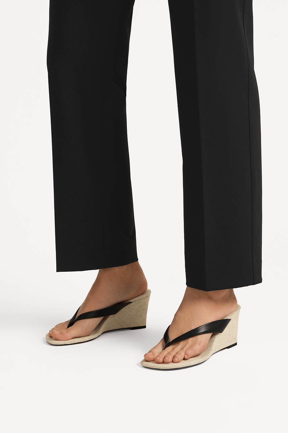 Nila Wedge Canvas