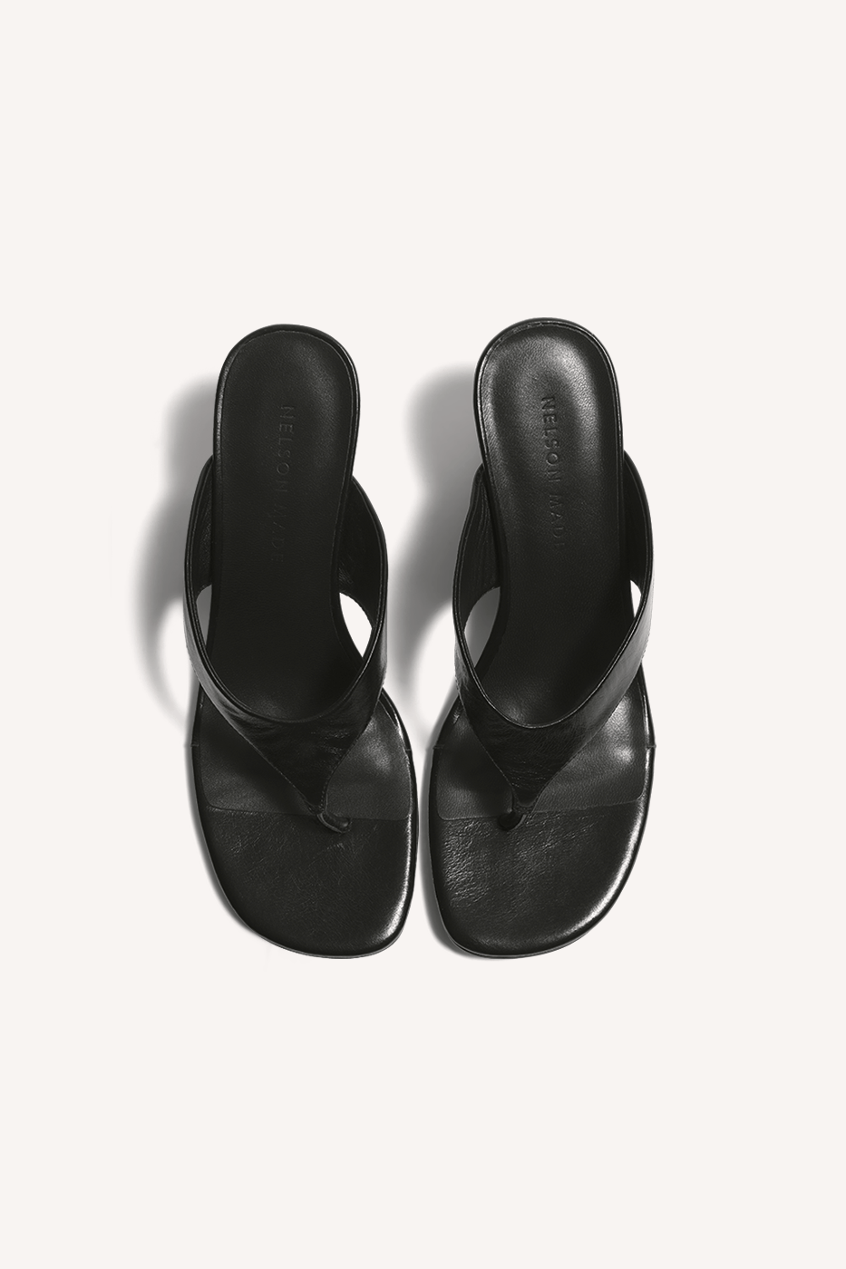 Nova Wedge Black Crinkle