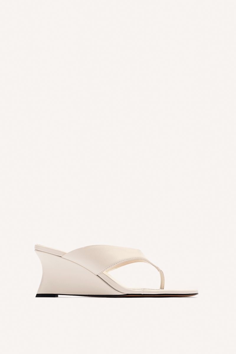 Nova Wedge Crema