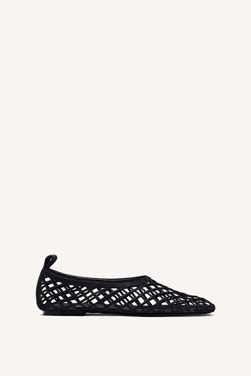 Jude Flat Black